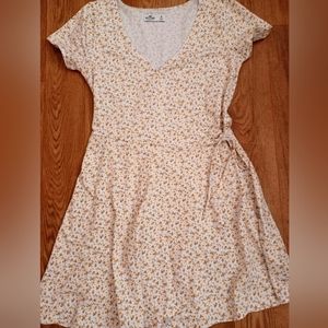 Hollister size medium floral